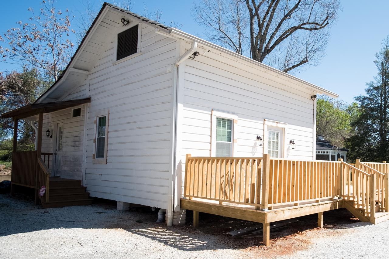 Swamp Rabbit Inn Travelers Rest Exterior photo