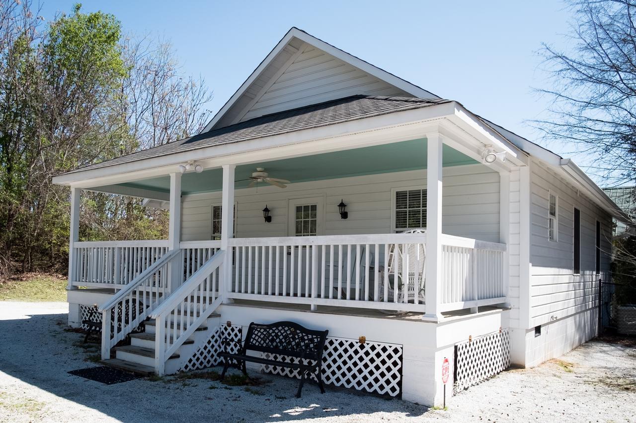 Swamp Rabbit Inn Travelers Rest Exterior photo
